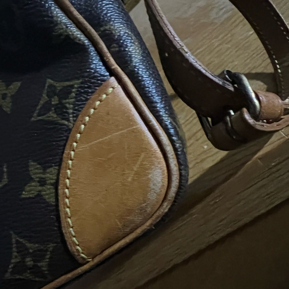 Louis Vuitton Monogram Canvas Trocadero Vintage Crossbody 27 Authentic - Picture 7 of 16